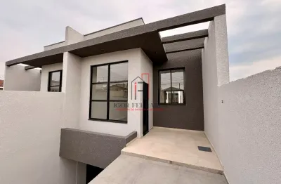 Linda casa nova, localizada na borda do campo em quatro barras