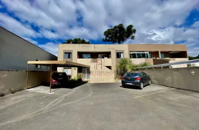 Excelente apartamento térreo, semi-mobiliado, com 3 quartos em quatro barras.