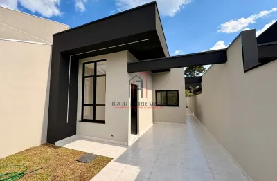 Excelente casa nova, a venda em quatro barras! com excelente localização.