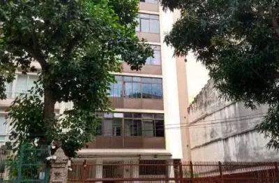 Duplex com 53m2 quarto e sala, quarteirão da praia na rua 2 de dezembro