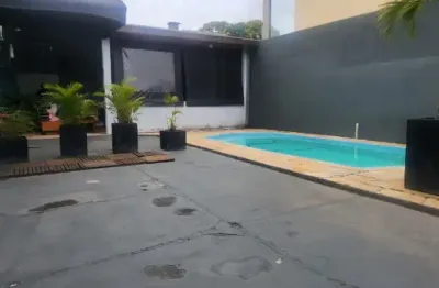 Casa térrea para aluguel com 100 metros quadrados com 3 quartos