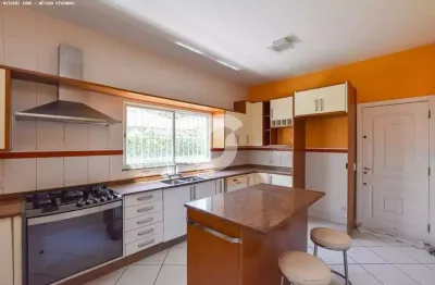 Casa alto padrão para venda em niterói, bairro peixoto, 4 dormitórios, 2 suítes, 4 banheiros, 2 vagas