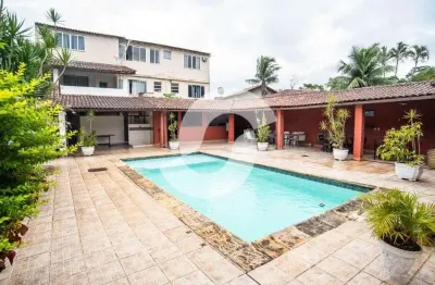 Casa alto padrão para venda em niterói, itaipu, 7 dormitórios, 3 suítes, 5 banheiros, 8 vagas