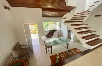 Casa para venda em niterói, badu, 4 dormitórios, 1 suíte, 3 banheiros, 2 vagas