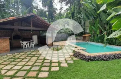 Casa alto padrão para venda em niterói, piratininga, 5 dormitórios, 3 suítes, 3 banheiros, 8 vagas