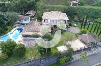 Casa Alto Padrão para Venda em Petrópolis, Itaipava, 8 dormitórios, 8 suítes, 10 banheiros, 10 vagas