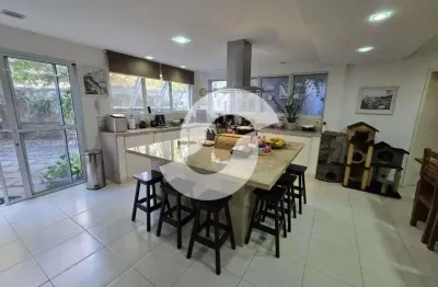 Casas 5 Quartos ou + para Venda em Niterói, Itacoatiara, 5 dormitórios, 5 suítes, 7 banheiros, 4 vagas