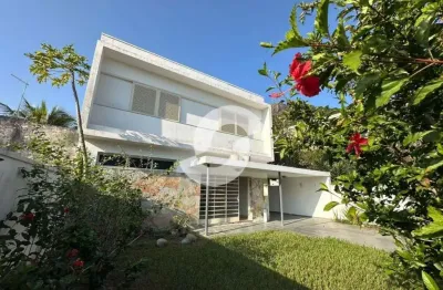 Casa Alto Padrão para Venda, SÃO FRANCISCO, 3 dormitórios, 1 suíte, 3 banheiros, 4 vagas