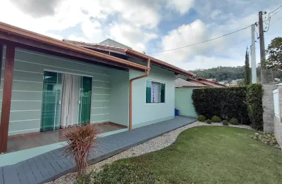 Uma residência moderna, espaçosa e com acabamentos de excelente qualidade — perfeita para quem busca conforto, privacidade e lazer em um só lugar  bairro ribeirão das pedras – indaial/sc!.