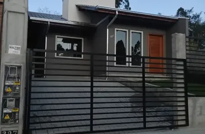 Casa nova com excelente padrão de construção no warnow – indaial!