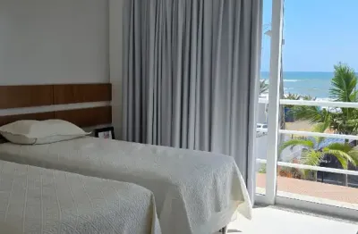 Casa de alto padrão em penha/sc, a poucos minutos do mar, com 231 m² privativos, 3 dormitórios (1 suíte), piscina, espaço gourmet e acabamento sofisticado, ideal para viver ou investir.