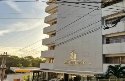 Ampla sala comercial a venda na Mata da Praia para montar do seu jeito