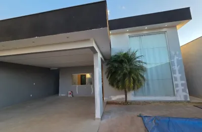 Casa moderna ponte alta pé direito duplo piscina churrasqueira cozinha equipada lazer completo casa solta dos dois lados.