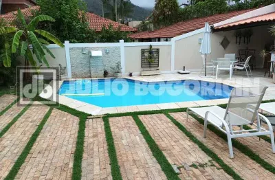 Casa em condomínio fechado com 4 quartos à venda em Piratininga, Niterói 