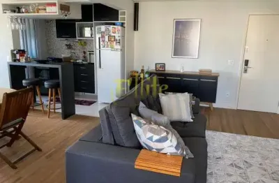 Apartamento de 02 dormitórios mobiliado para locação na região do brooklin em são paulo, próxima a estação morumbi!