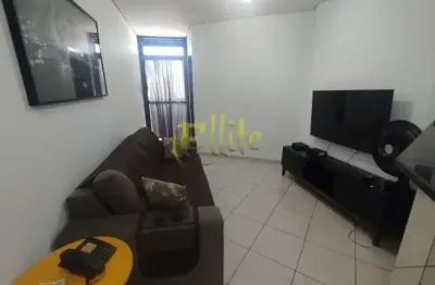 Flat para locação a poucos minutos da av. dos bandeirantes, shopping ibirapuera, metrô eucaliptos e moema e aeroporto de congonhas.