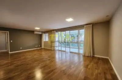 Venha se encantar com este maravilhoso apartamento de 239m2, localizado em um condomínio com infraestrutura completa!