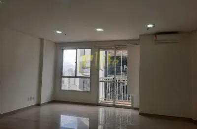Conjunto comercial na região de pinheiros em são paulo, há 50 metros do metro de pinheiros!