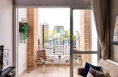 Apartamento duplex para locação e/ou venda no brooklin, totalmente mobiliado com serviços, próximo à estação berrini!