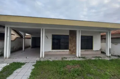 Casa a venda no centro de navegantes sc com 2 dormitorios  escriturada.