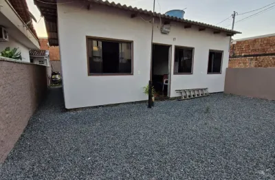 Casa para venda no bairro centro, localizado na cidade de navegantes / sc.