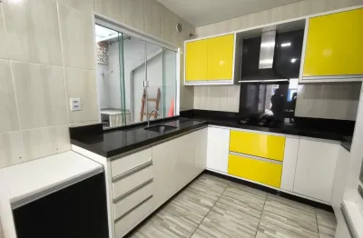 Sobrado a venda 4 dormitórios no centro de navegantes  averbado