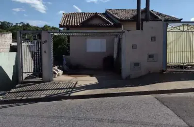 Sobrado à venda com 2 dormitorios, jardim ipanema , registro, sp