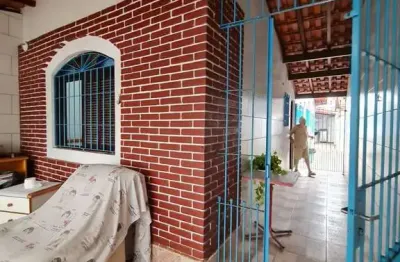 Casa de vó a venda no balneário maracanã, praia grande, sp