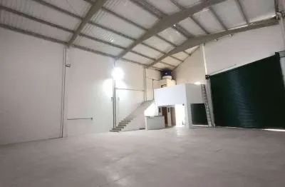Galpão à venda - marginal do jd princesa - 226 m² - pé direito 7 metros
