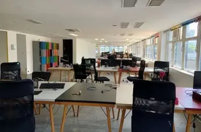 Meia laje comercial (reformada e alugada) na faria lima - 448m²