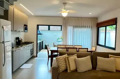 Casa em condomínio de luxo em maresias: 3 suítes, 116m², piscina privativa e varanda com churrasqueira!