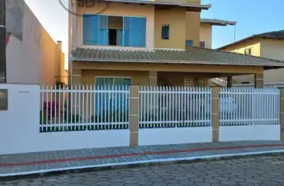 Casa com 3 quartos à venda na osmar reiser, 310, gravata, navegantes por r$ 1.420.000