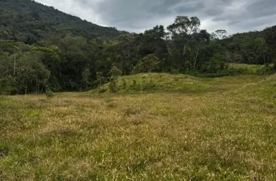Belo sitio na fazenda de lourdes águas mornas, imovel para quem procura um refugio ao meio da natureza!