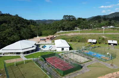 Belo condominio floreville pronto para morar em caldas da imperatriz!