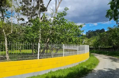 Bela chácara em caldas da imperatriz, imovel proximo da geral.