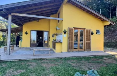 Belo sitio pronto para morar em águas mornas, imovel pra quer paz e natureza!