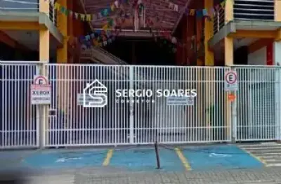 Salão comercial bem no centro de itaquaquecetuba, com grande fluxo de pessoas - r$ 2900,00 == aceita proposta ==