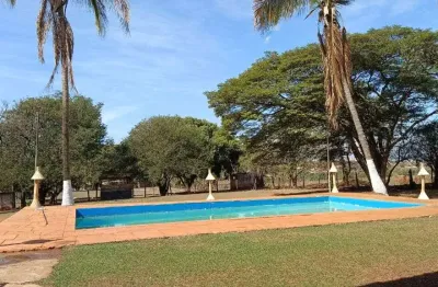 Chácara / sítio com 3 quartos à venda na Rua Doutora Arani Murad, Parque Tropical, Araraquara