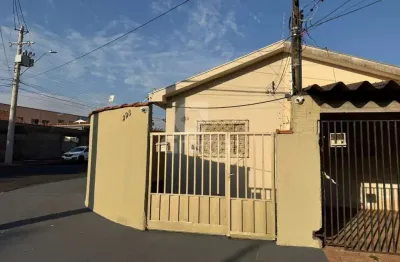 Casa de esquina geminada e reformada – jardim das paineiras, araraquara