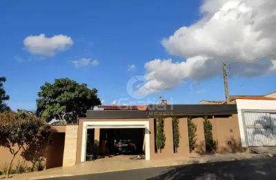 Casa com 3 quartos à venda na Rua José Vieira Nunes, 0071, Jardim São José, Américo Brasiliense