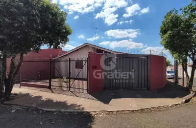 Casa com 3 quartos para alugar na Avenida Luiz Dosualdo, 463, Jardim Gardênias, Araraquara