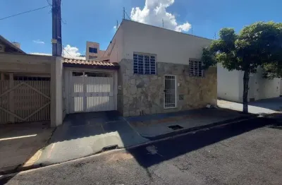 Casa com 2 quartos para alugar na Rua Angelina de Lacerda Carvalho, 59, Centro, Araraquara