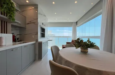 Lindo 4 suítes mobiliado vista mar na meia praia. frente avenida.