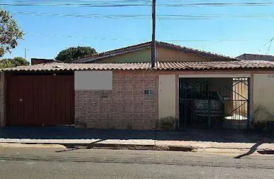 Pirassununga-casa 127m² com 2 dorm. 2 vagas à venda,  por r$ 175.000 - vila santa fé- pirassununga/sp