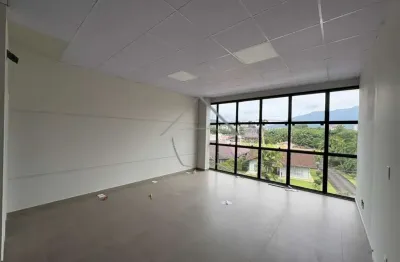 Sala comercial com 1 sala para alugar na Vila Nova, Jaraguá do Sul 