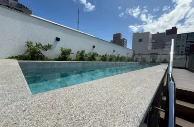 Apartamento 3 suite e duas vagas de garagem no Centro de Florianópolis /SC