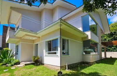 Linda casa em condominio fechado, 3 dormitorios em santo antonio de lisboa