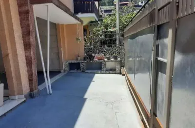 Casa para venda em niterói, icaraí, 3 dormitórios, 1 suíte, 2 banheiros