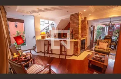 Casa com 3 quartos à venda na Rua Luís Sérgio Guerreiro, 163, Bosque da Saúde, São Paulo