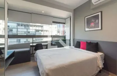 Kitnet / Stúdio à venda na Rua Oscar Freire, 1375, Pinheiros, São Paulo